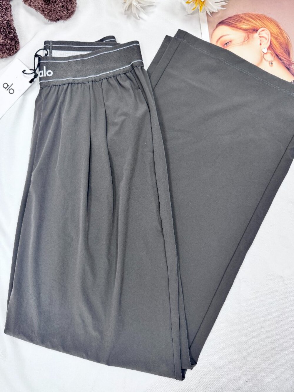NWT 😘 ALO Yogo Suit Up Trousers ❤ Summer/Casual/Straight Legs pants (Regular) - Picture 6 of 8